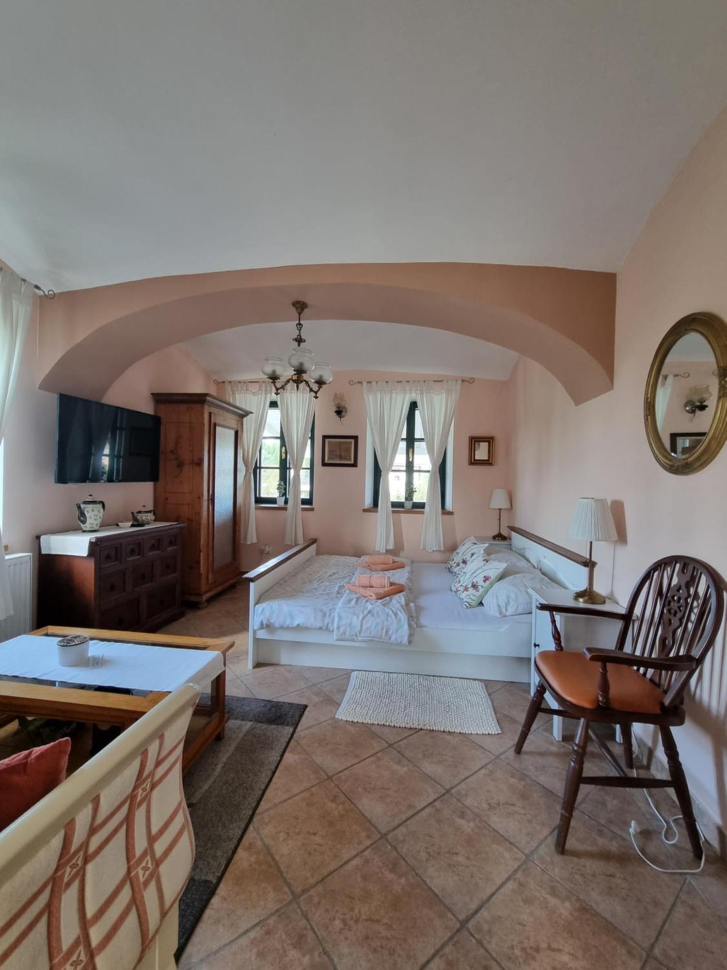 Taverna 1860 Rooms & Apartments Donja Zelina Room photo